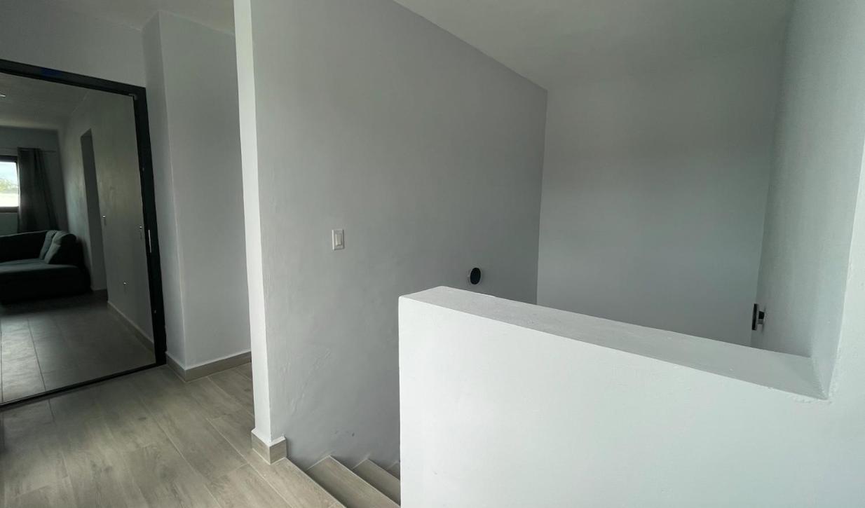 Whitehouse Boulevard, Close To Mambo Beach And City Centre Appartement Willemstad Buitenkant foto