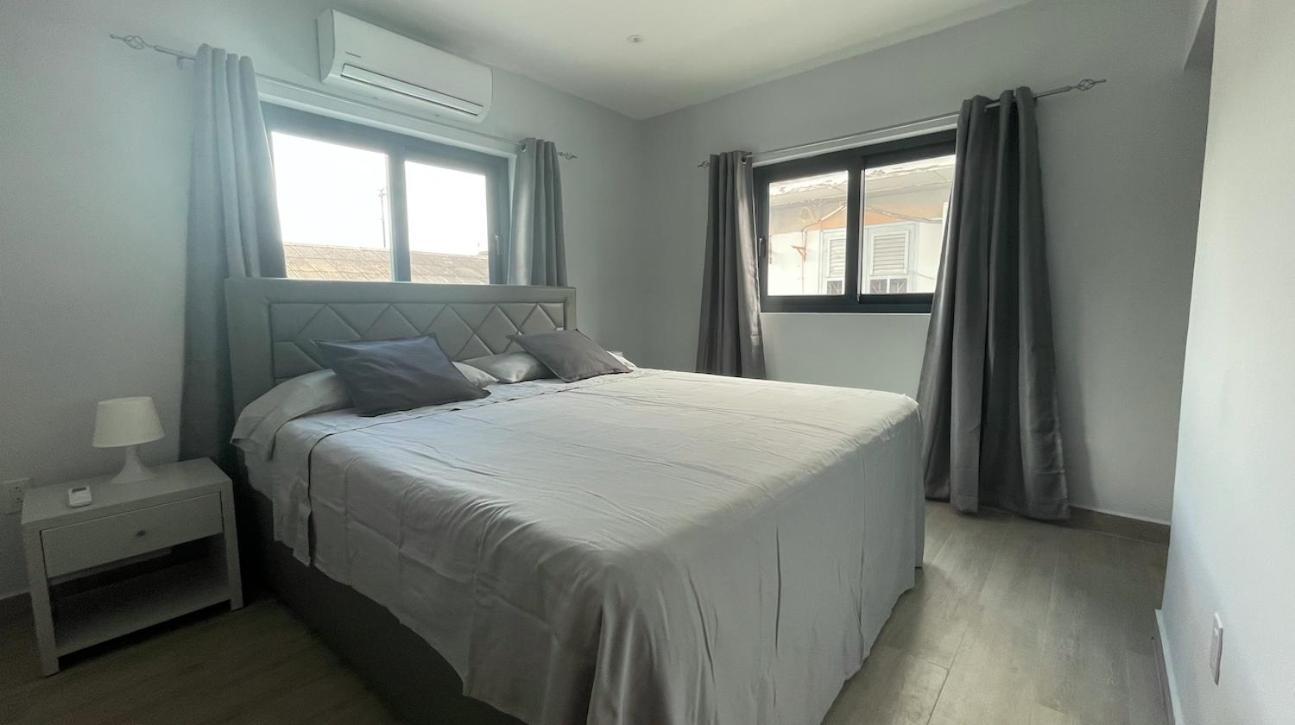 Whitehouse Boulevard, Close To Mambo Beach And City Centre Appartement Willemstad Buitenkant foto